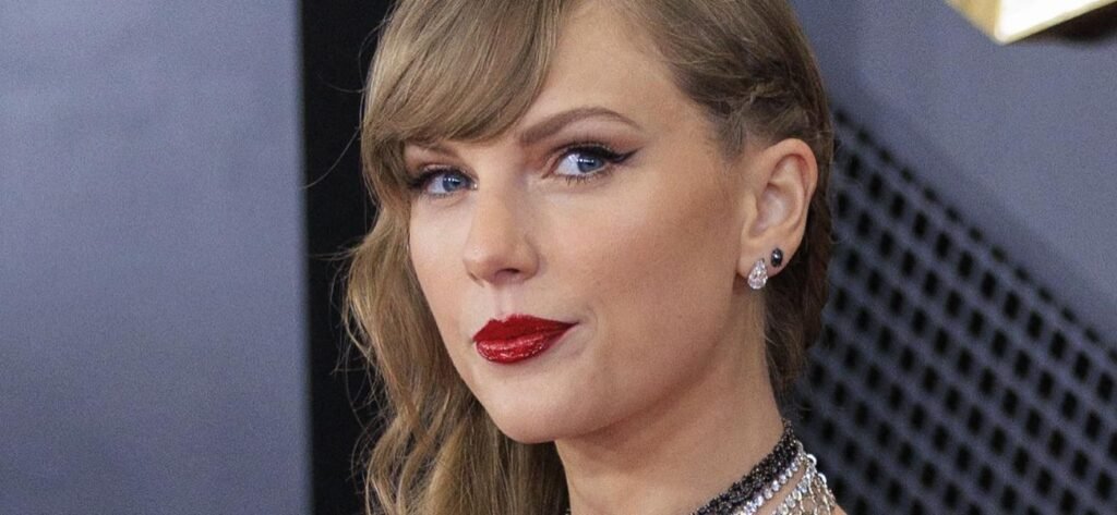 Taylor Swift In Revealing Dress Told She ‘Looks Like A Birthday Candle’