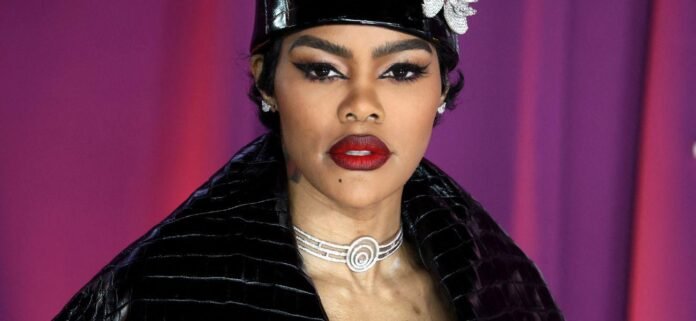 Teyana-Taylor.jpg Teyana Taylor Stuns In Shiny Dress, Fan Warns Her To ‘Be Careful With K’