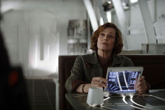 The-Mandalorian-and-Grogu-092225-07-21718e93cfb94e67b07940f9f2fcb745.jpg Sigourney Weaver Teases 'Mandalorian & Grogu' Role and Film's 'Different Creatures'