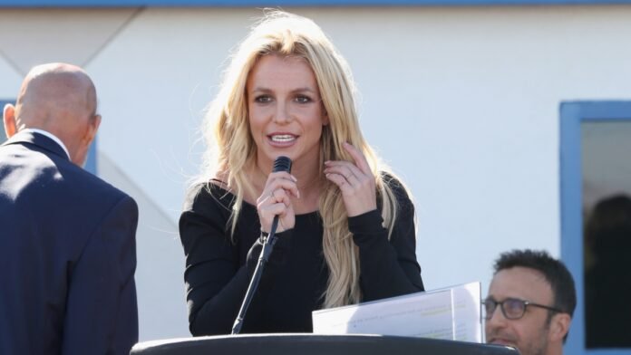 britney-spears-brain-damage.jpg Britney Spears Says She Has “100 Percent” Experienced “Brain Damage”