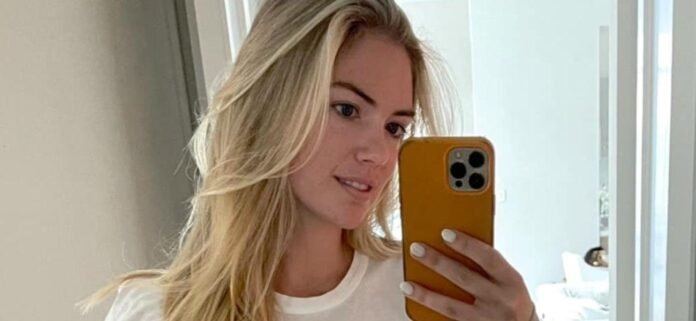 kate-upton-1.jpg Kate Upton Looks 'Perfect As The Little Mermaid' In Tiny Bikini