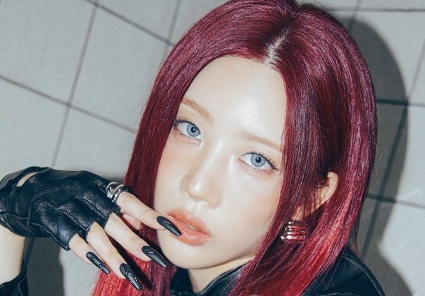 Song Review: Kim Lip (ARTMS) – Can You Entertain?