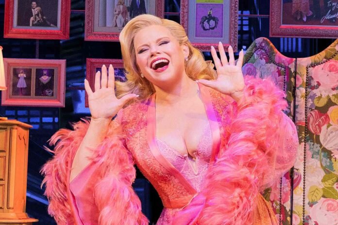 megan-hilty-death-becomes-her-061125-3279465ec30b4859aefc3d1233db5247.jpg Megan Hilty Sets Final Performance in Broadway's 'Death Becomes Her'