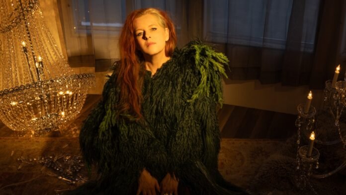 Neko Case Walks Off Stage After Dispute with Venue Over Armed Guard: Reports