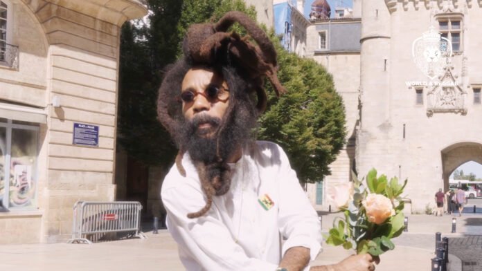 Sitting In The Park – Yaadcore (Music Video)