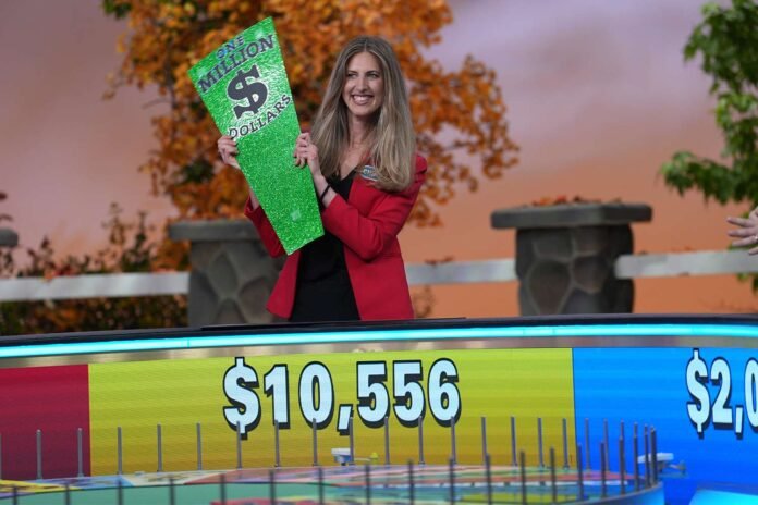 wheel-of-fortune-biggest-winner-3-93025-1fee38a46947419592ba9bbe23653382.jpg 'Wheel of Fortune' Just Had Its Biggest Winner Ever