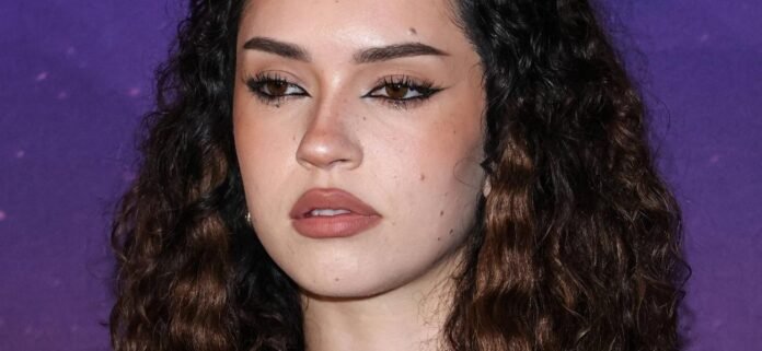 Daniela-Avanzini.jpg Daniela Avanzini In Fiery Red Two-Piece Is ‘Hottt’