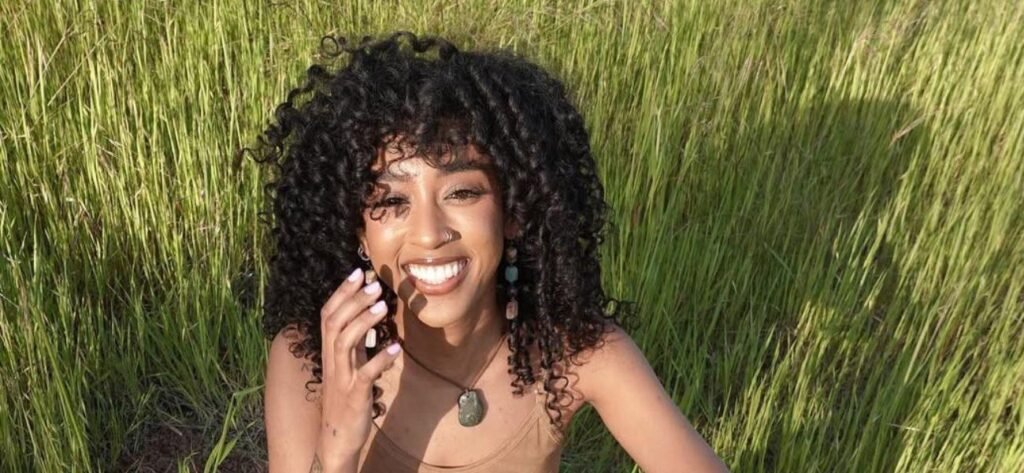 Jenelle Eliana Stuns In Cute String Bikini During Her Okinawa Getaway