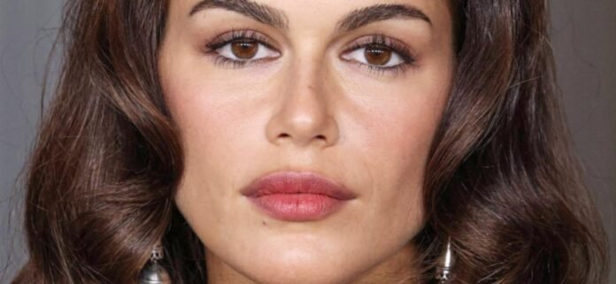 Kaia Gerber 'Way Too Skinny' In Thigh-Skimming Minidress And High Heels