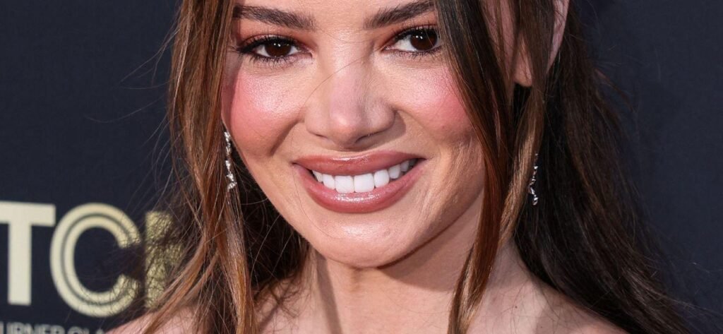 Keleigh Teller In Flirty Vacation Bikini ‘Looks Like An Alien’