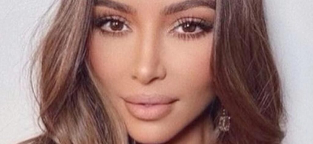 Kim Kardashian Popping Out Her Braless Top Looks Like A 'Hooker' In Brazil