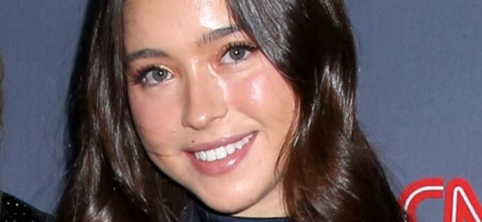 Kelly Ripa's Daughter In String Bikini Told 'Showing Everything' Unnecessary