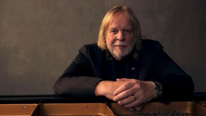 Rick-Wakeman.jpg Legendary Yes Keyboardist Rick Wakeman Underwent “Corrective” Brain Surgery