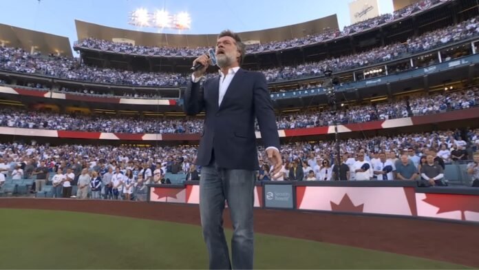Rufus-Wainwright-O-Canada-World-Series-1.jpg Rufus Wainwright Changes “O Canada” Lyrics at World Series to Dig at Trump