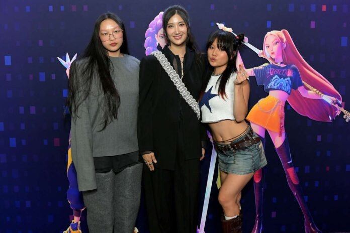 huntr-x-band-kpop-demon-hunters-090425-706ef41acf7848c98085a7d52ad766d1.jpg KPop Demon Hunters' 'Golden' Trio React to 3 Grammy Nominations (Exclusive)