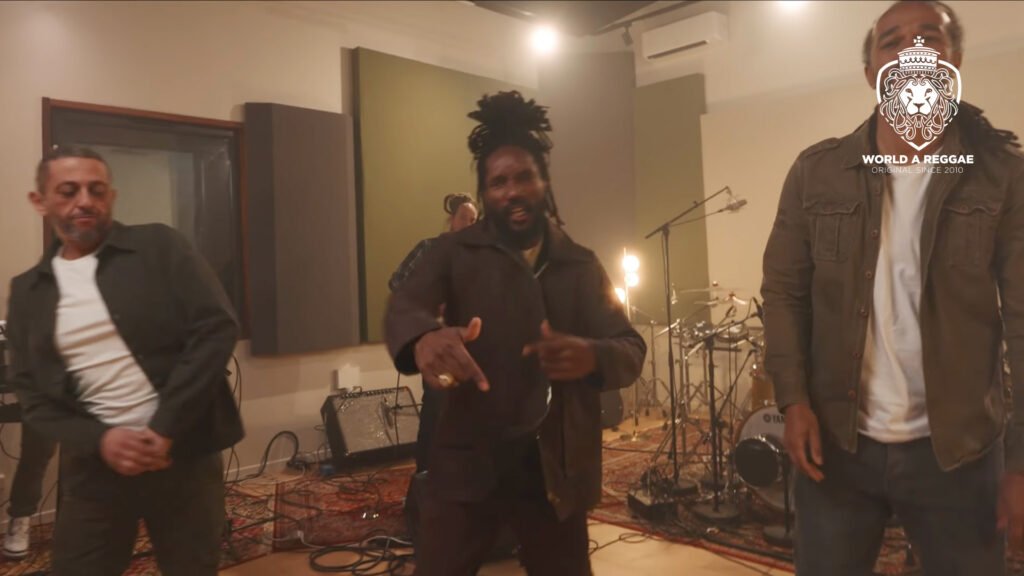 Break the silence – Dub Inc. feat Kabaka Pyramid (Muisc Video)