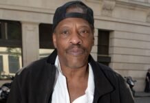 Prince Collaborator Alexander O’Neal Hospitalized After Residence Fireplace Prince Collaborator Alexander O'Neal Hospitalized After Apartment Fire