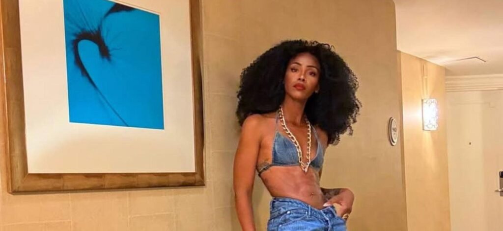 Dawn Richard Stuns Fans In a Skin-Flaunting Bandeau Bikini