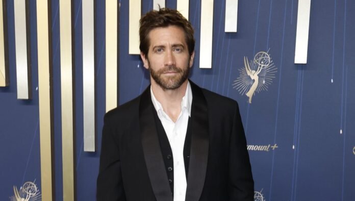 Jake Gyllenhaal Then & Now: Photos of the Actor Over the Years