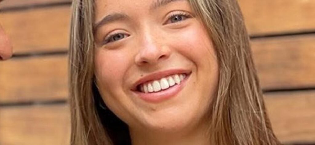 Kelly Ripa's Daughter In Skimpy Bikini Asked Why 'Legs' Are 'Open'