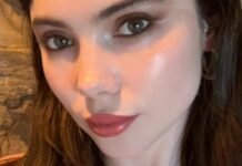 Gymnast McKayla Maroney Highlights Her 'Puppies' In Braless Peek-A-Boo Costume Gymnast McKayla Maroney Highlights Her 'Puppies' In Braless Peek-A-Boo Dress