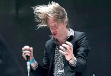 Refused Wrap Up Farewell Tour with Remaining Present Ever: Watch Refused Wrap Up Farewell Tour with Final Show Ever: Watch