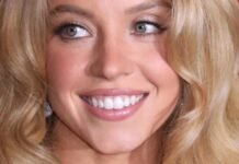 Sydney Sweeney 'Wants A Little Bra' In Completely Sheer Costume Sydney Sweeney 'Needs A Little Bra' In Totally Sheer Dress