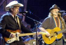 Bob Dylan Makes an attempt to Describe Willie Nelson: “How Would You Outline the Indefinable?” Bob Dylan Attempts to Describe Willie Nelson: “How Would You Define the Indefinable?”