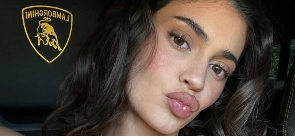 Kylie Jenner Slammed As ‘No Longer Erotic’ Despite Sultry Black Lingerie Snap