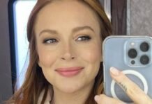 Lindsay Lohan’s Iconic Blue Bikini Second Proves She’s All the time Been That Lady Lindsay Lohan’s Iconic Blue Bikini Moment Proves She’s Always Been That Girl