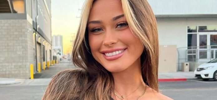 mckinley-richardson-1.jpg McKinley Richardson Has Fans 'Gagged' With Her Poolside Bikini Bombshell