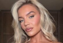 Molly Smith Braves Snow In Tiny Pink Bikini, Serves 'VS Mannequin' Vibes Molly Smith Braves Snow In Tiny Red Bikini, Serves 'VS Model' Vibes