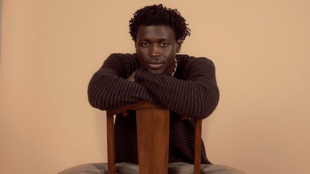 Mon Rovîa Releases Moving Debut Album Bloodline: Stream