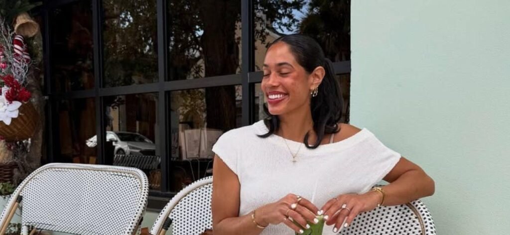 Savannah Pesante's Latest Bikini Pic Has Fans Madly Obsessed