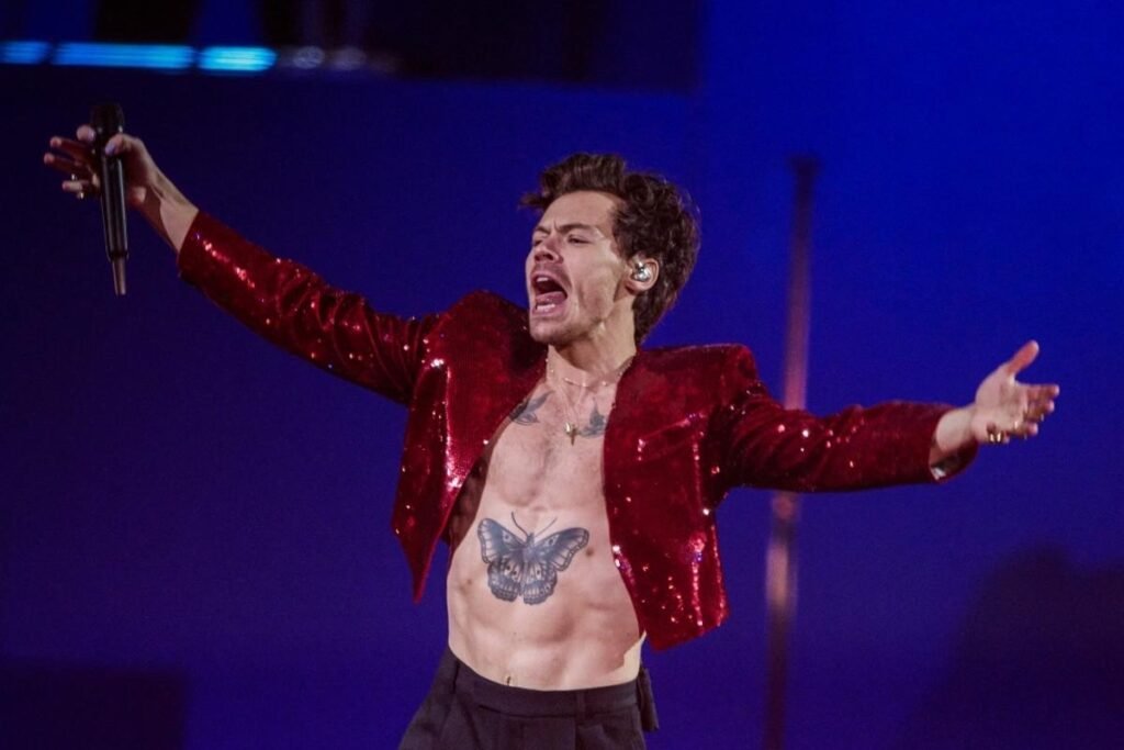 Harry Styles Announces 'Kiss All the Time. Disco, Occasionally'